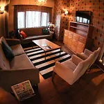 Yayoba Hotel 3*