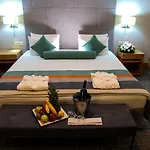 Yayoba Hotel 3*