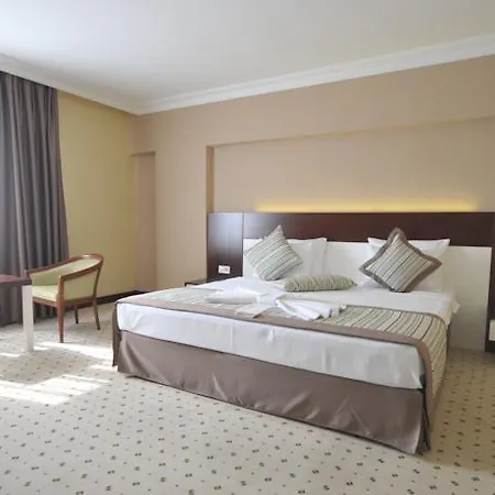 Yayoba Hotel